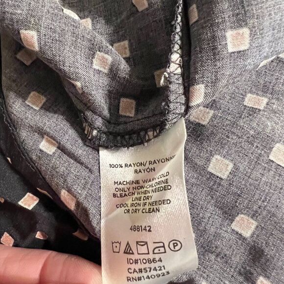 LOFT Outlet V-Neck Cinched Tie Waist W/Pockets Size XS - Picture 6 of 6